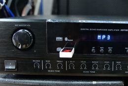 合并式功放机hd7002 操作及接口说明