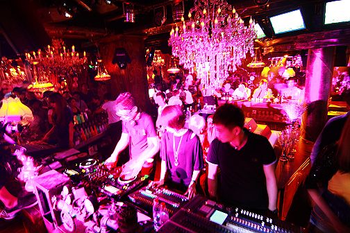 酒吧音响工程图