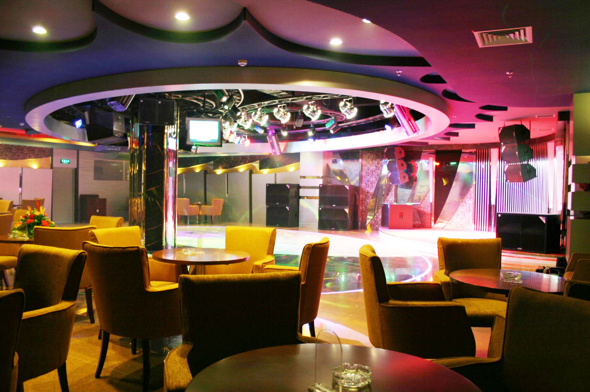 歌舞厅灯光音响设备